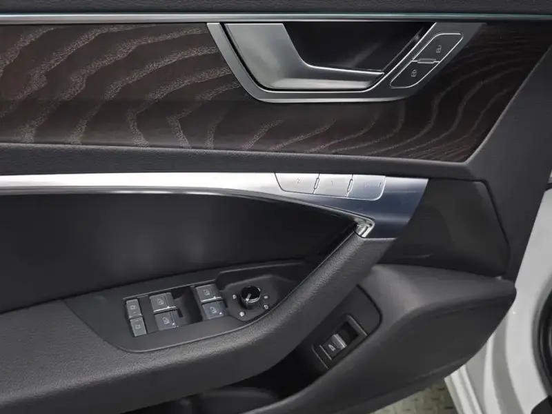 2021 Audi A6 с пробегом 63 874 км