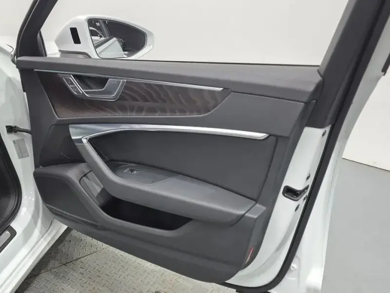 2021 Audi A6 с пробегом 63 874 км