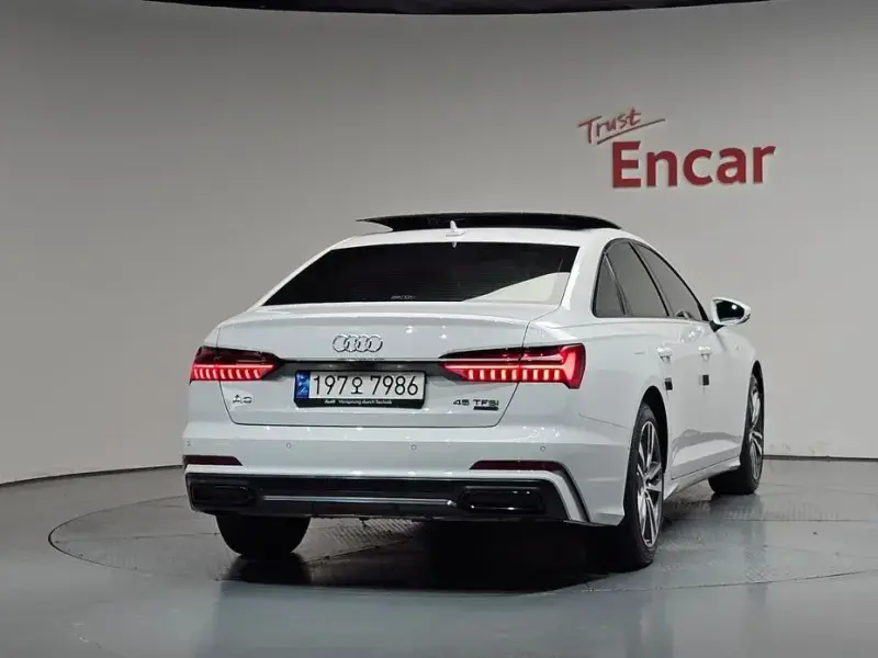 2023 Audi A6 с пробегом 34 371 км
