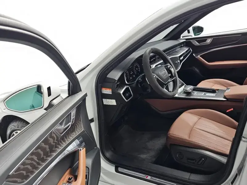 2023 Audi A6 с пробегом 34 371 км
