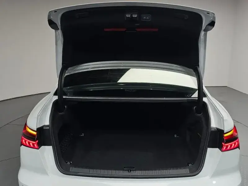 2023 Audi A6 с пробегом 34 371 км
