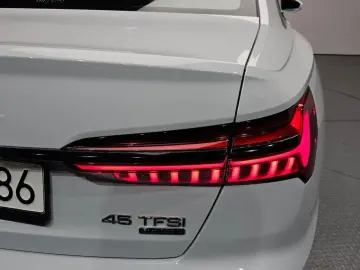 2023 Audi A6 с пробегом 34 371 км
