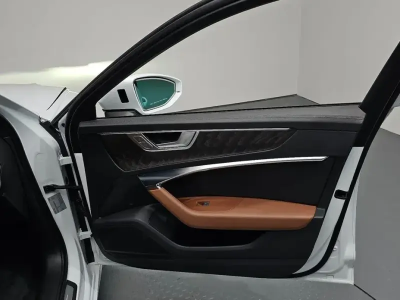 2023 Audi A6 с пробегом 34 371 км