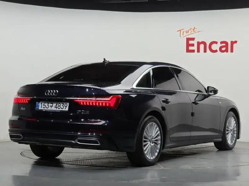 2021 Audi A6 с пробегом 115 644 км