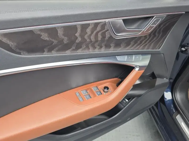 2021 Audi A6 с пробегом 115 644 км