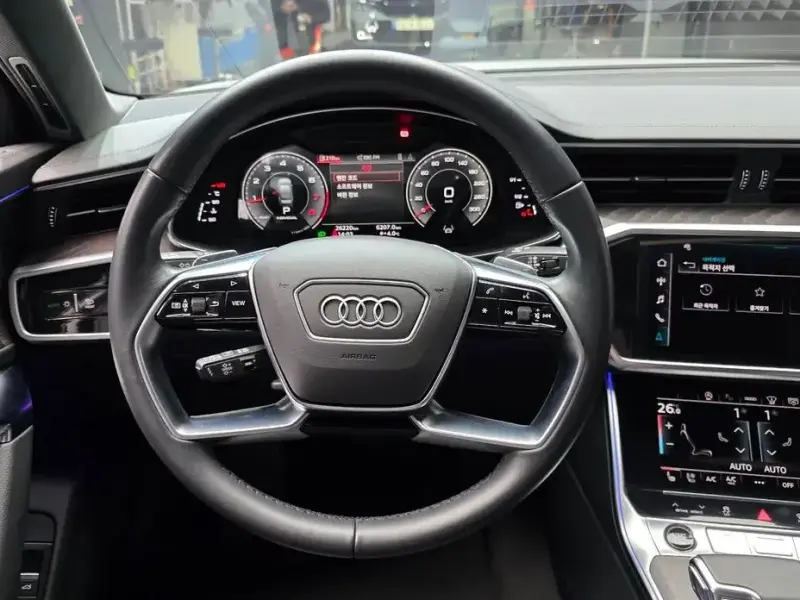 2023 Audi A6 с пробегом 26 220 км