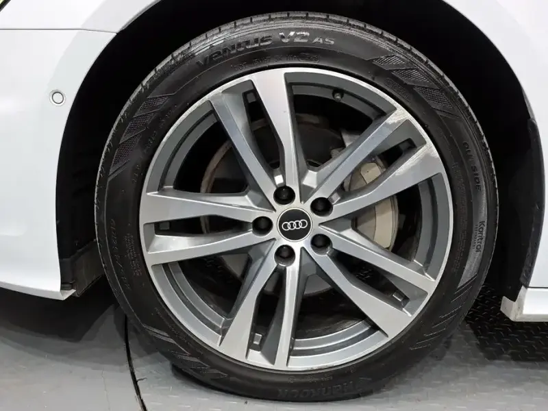 2021 Audi A6 с пробегом 99 042 км