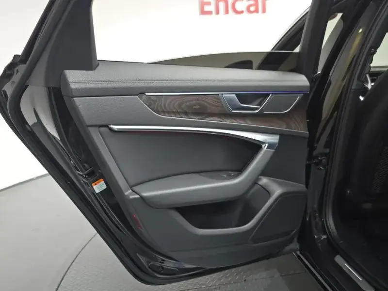2020 Audi A6 с пробегом 68 764 км