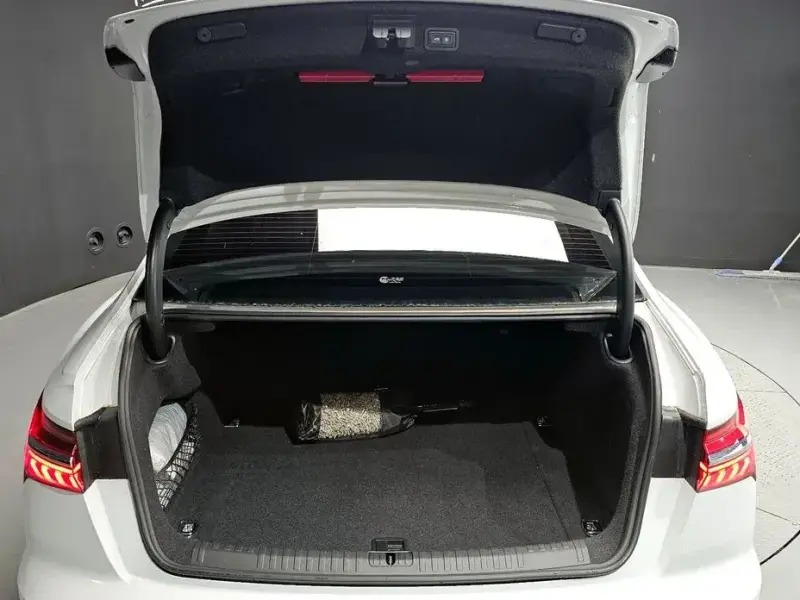 2021 Audi A6 с пробегом 124 324 км