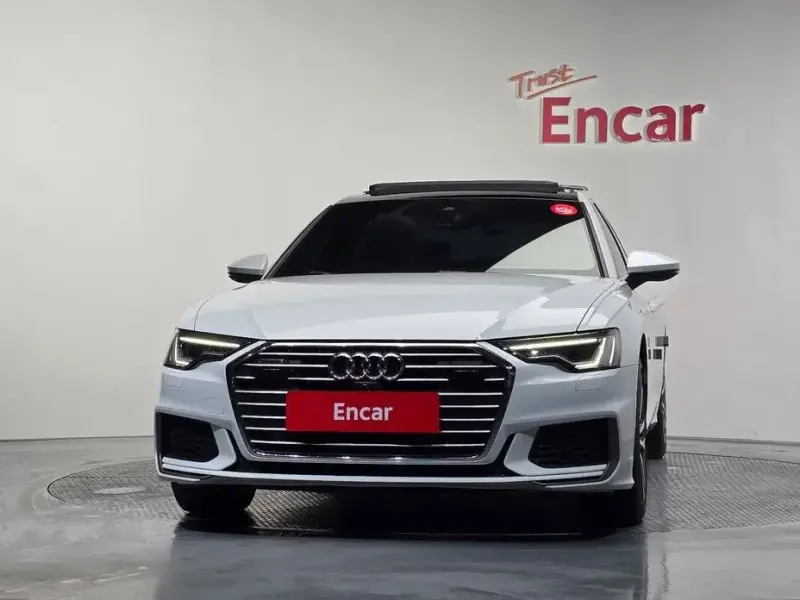 2022 Audi A6 с пробегом 70 078 км