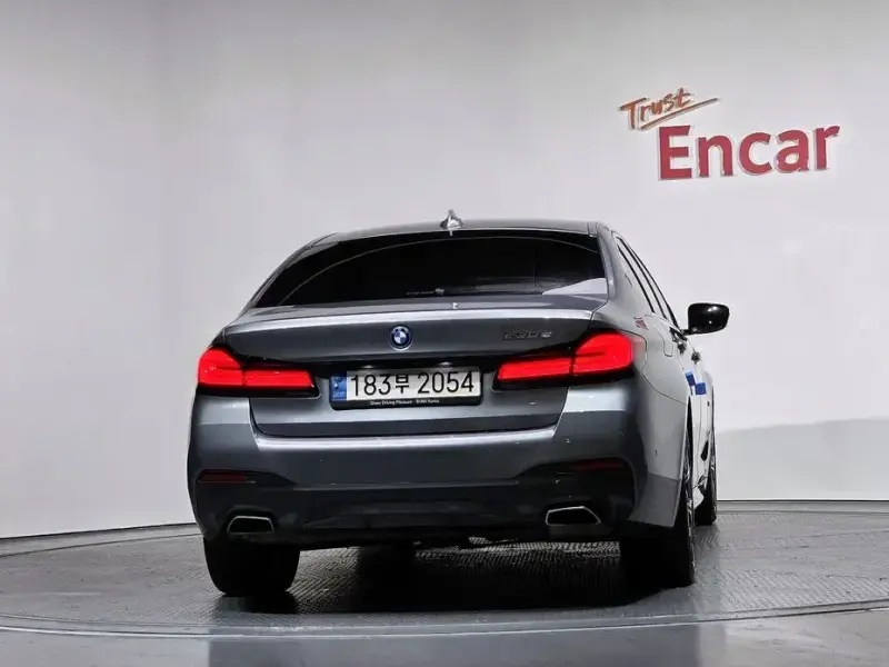 2023 BMW 5 серии с пробегом 73 342 км