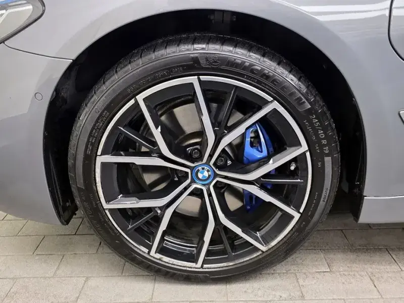 2023 BMW 5 серии с пробегом 73 342 км