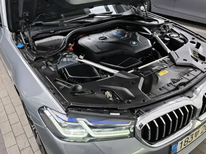 2023 BMW 5 серии с пробегом 73 342 км