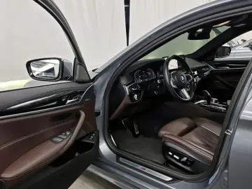 2023 BMW 5 серии с пробегом 73 342 км