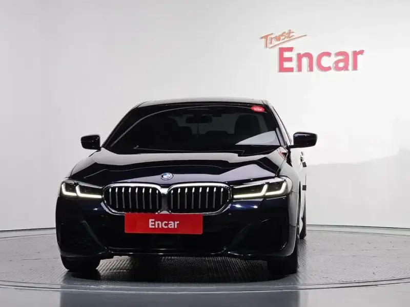 2022 BMW 5 серии с пробегом 80 519 км