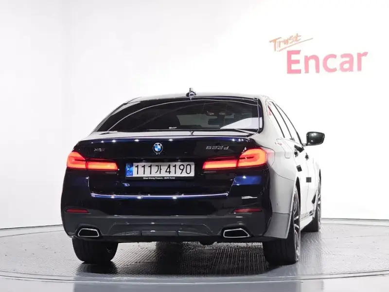 2022 BMW 5 серии с пробегом 80 519 км