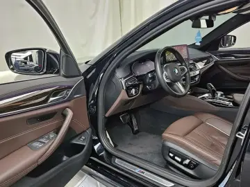 2022 BMW 5 серии с пробегом 80 519 км