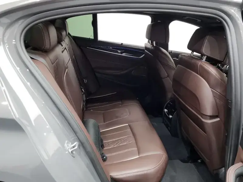 2022 BMW 5 серии с пробегом 57 814 км