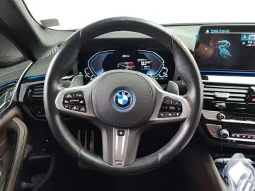 2022 BMW 5 серии с пробегом 57 814 км
