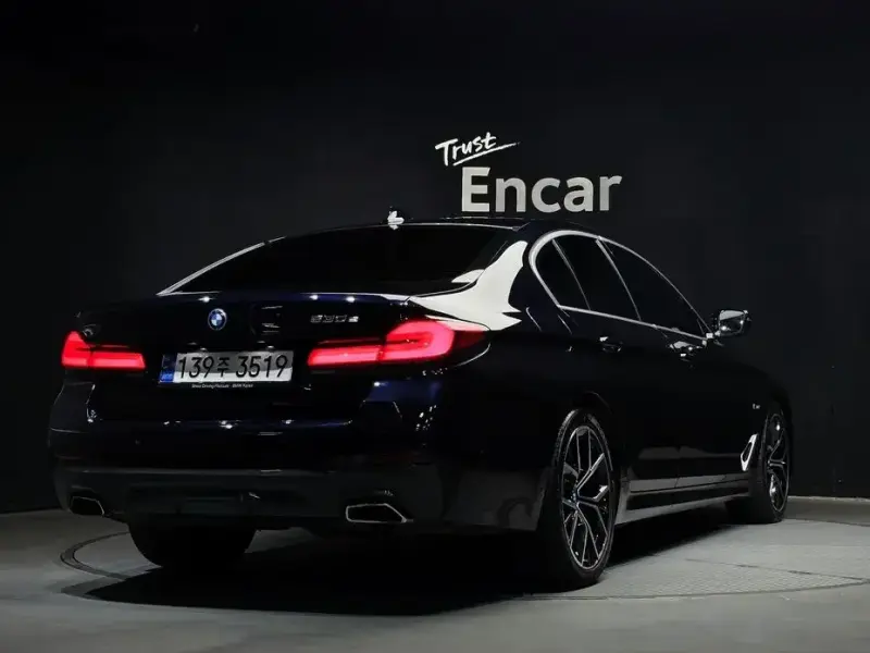 2022 BMW 5 серии с пробегом 66 381 км