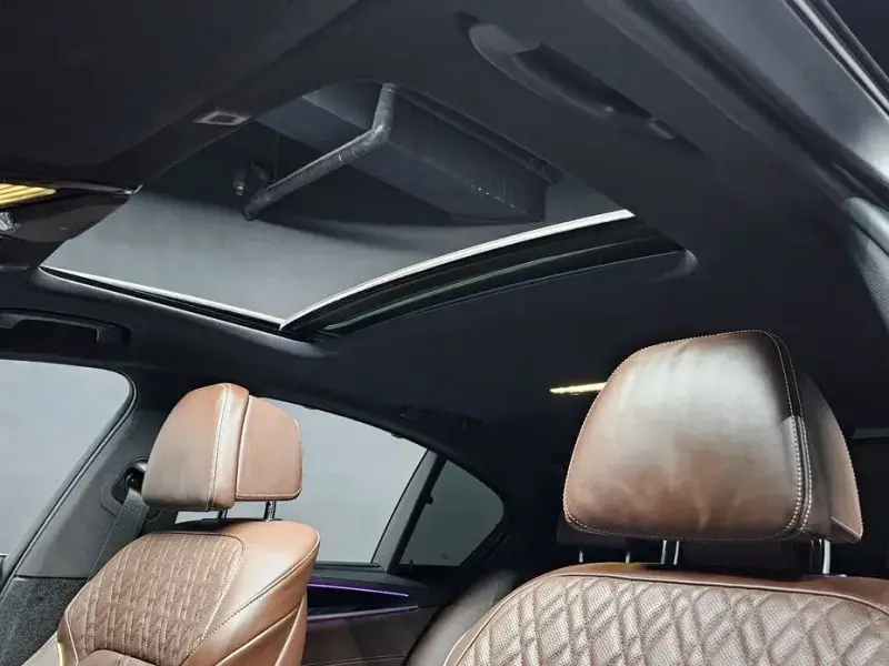 2022 BMW 5 серии с пробегом 66 381 км