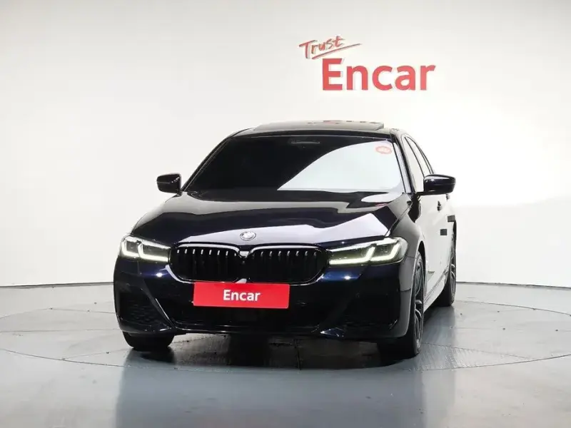 2023 BMW 5 серии с пробегом 36 002 км