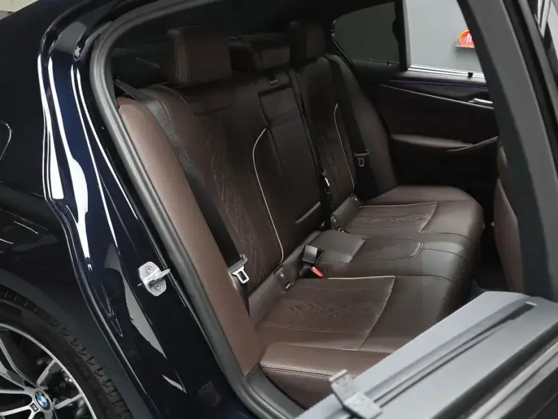 2023 BMW 5 серии с пробегом 36 002 км
