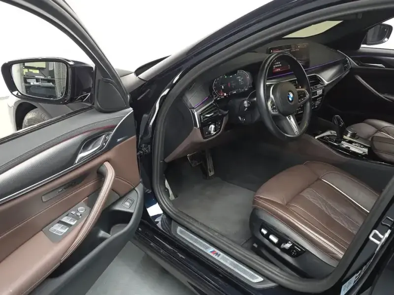 2023 BMW 5 серии с пробегом 36 002 км