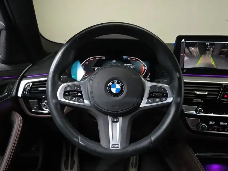 2023 BMW 5 серии с пробегом 36 002 км