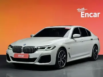 2022 BMW 5 серии с пробегом 60 728 км