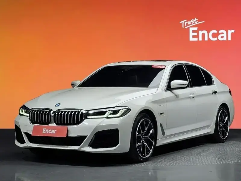 2022 BMW 5 серии с пробегом 60 728 км