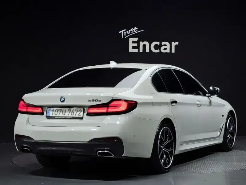 2022 BMW 5 серии с пробегом 60 728 км