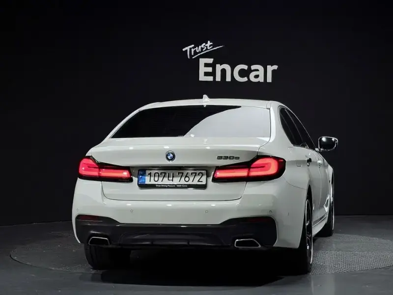 2022 BMW 5 серии с пробегом 60 728 км