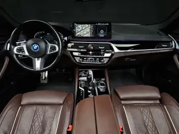 2022 BMW 5 серии с пробегом 60 728 км