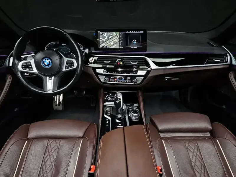 2022 BMW 5 серии с пробегом 60 728 км