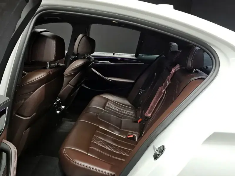 2022 BMW 5 серии с пробегом 60 728 км