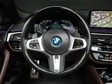 2022 BMW 5 серии с пробегом 60 728 км