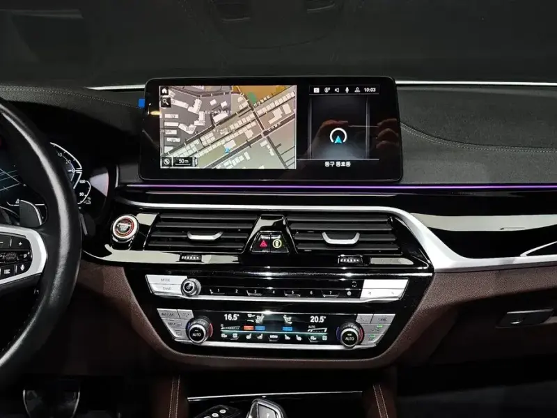 2022 BMW 5 серии с пробегом 60 728 км