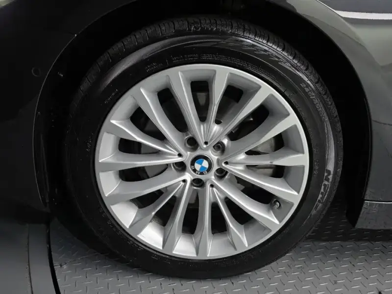 2022 BMW 5 серии с пробегом 84 578 км