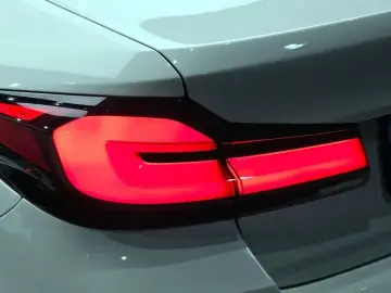 2022 BMW 5 серии с пробегом 60 728 км
