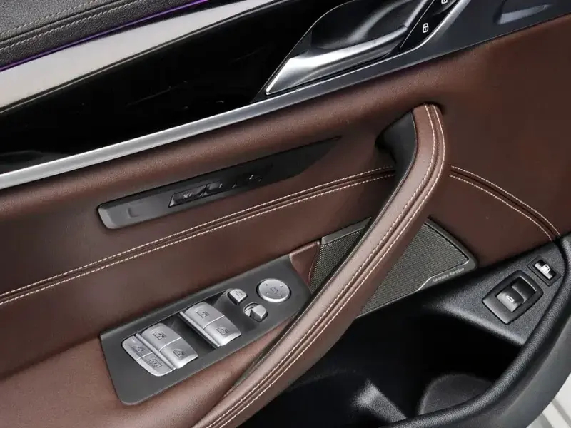 2022 BMW 5 серии с пробегом 60 728 км