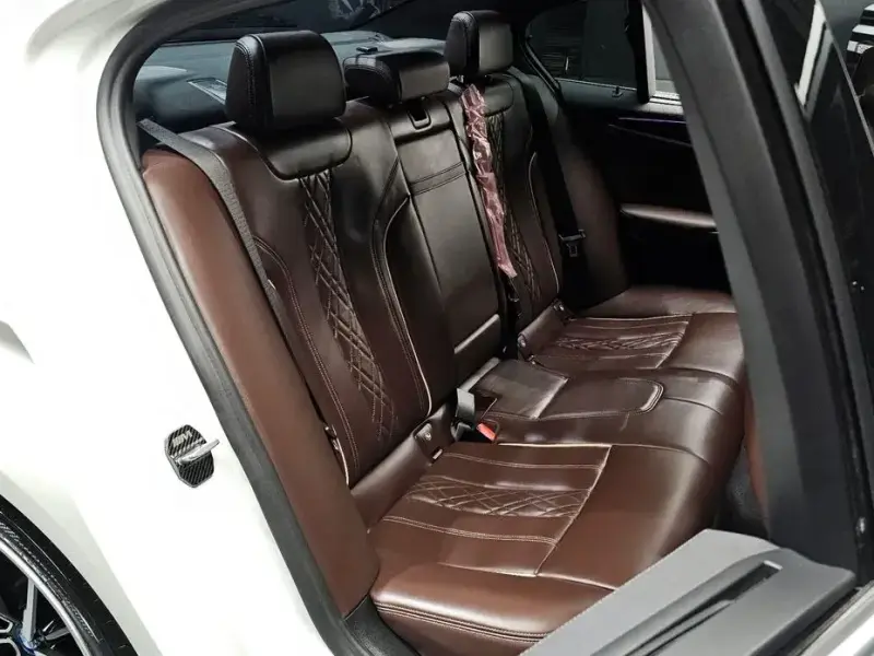 2022 BMW 5 серии с пробегом 60 728 км