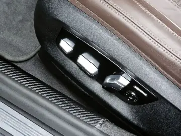2022 BMW 5 серии с пробегом 60 728 км