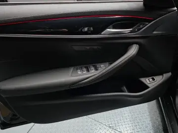 2022 BMW 5 серии с пробегом 84 578 км