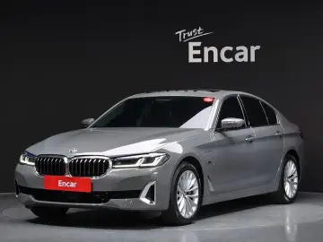 2022 BMW 5 серии с пробегом 50 019 км
