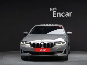 2022 BMW 5 серии с пробегом 50 019 км