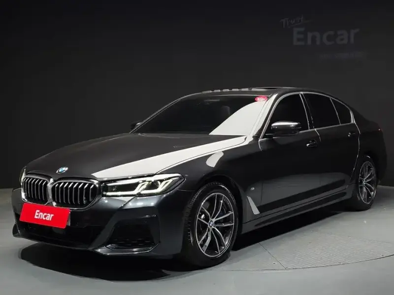 2022 BMW 5 серии с пробегом 41 379 км