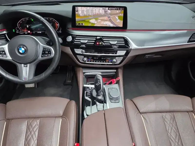 2022 BMW 5 серии с пробегом 41 379 км