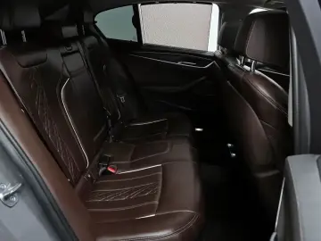 2022 BMW 5 серии с пробегом 50 019 км
