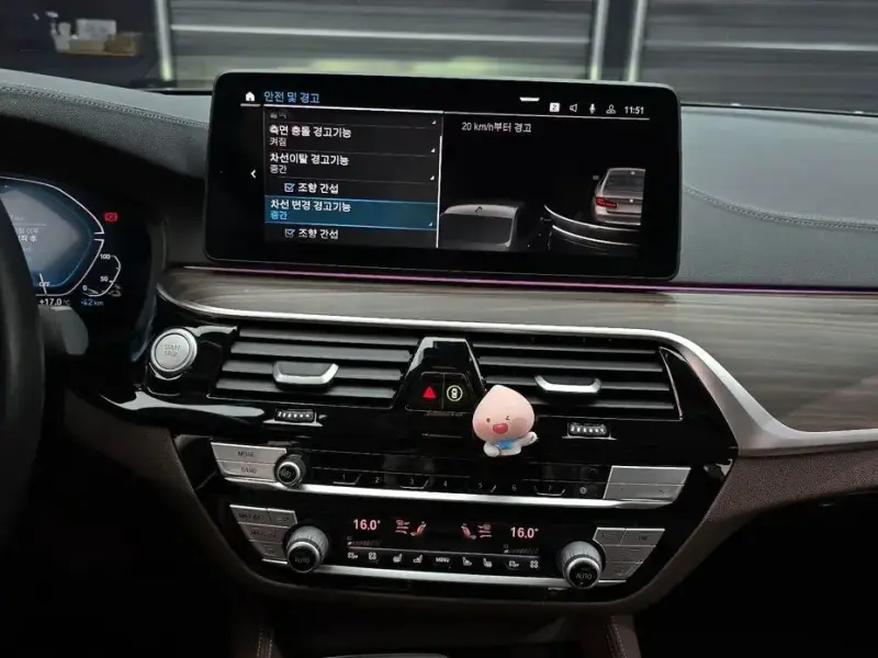 2022 BMW 5 серии с пробегом 50 019 км